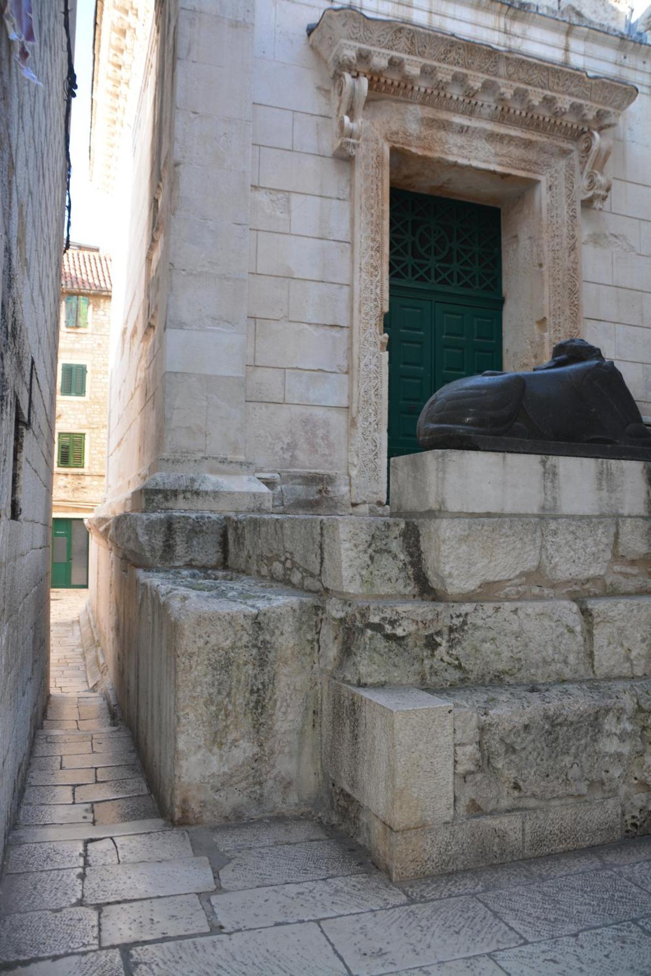 Largo Apartment In The Heart Of Diocletian Palace สปลิท ภายนอก รูปภาพ