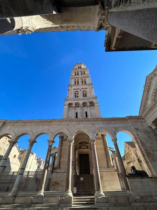 Largo Apartment In The Heart Of Diocletian Palace สปลิท ภายนอก รูปภาพ